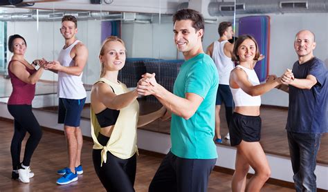 What to Wear to Salsa Dance Class: Uncovering the Fashionable Fusion Between Comfort and Style